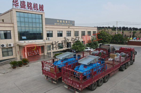 對(duì)輥破碎機(jī)廠(chǎng)家 廣西老客戶(hù)購(gòu)置兩臺(tái)對(duì)輥破碎機(jī)